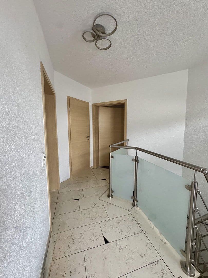 Prodej domu 275 m², pozemek 644 m², Dillingen an der Donau, Bavorsko Prodej domu 275 m², pozemek 644 m², Dillingen an der Donau, Bavorsko