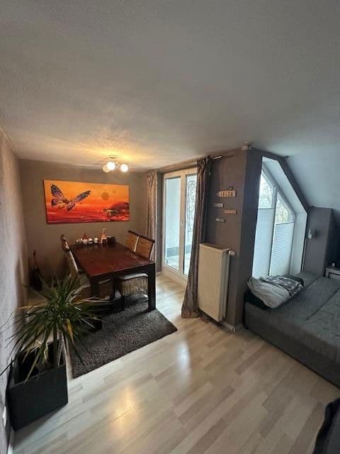 Pronájem bytu 3+kk 74 m², Nürtingen, Bádensko-Württembersko Pronájem bytu 3+kk 74 m², Nürtingen, Bádensko-Württembersko