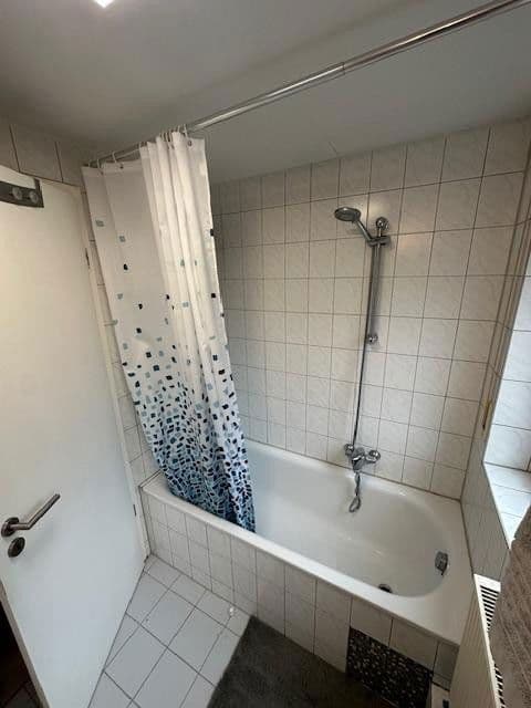 Pronájem bytu 3+kk 74 m², Nürtingen, Bádensko-Württembersko Pronájem bytu 3+kk 74 m², Nürtingen, Bádensko-Württembersko