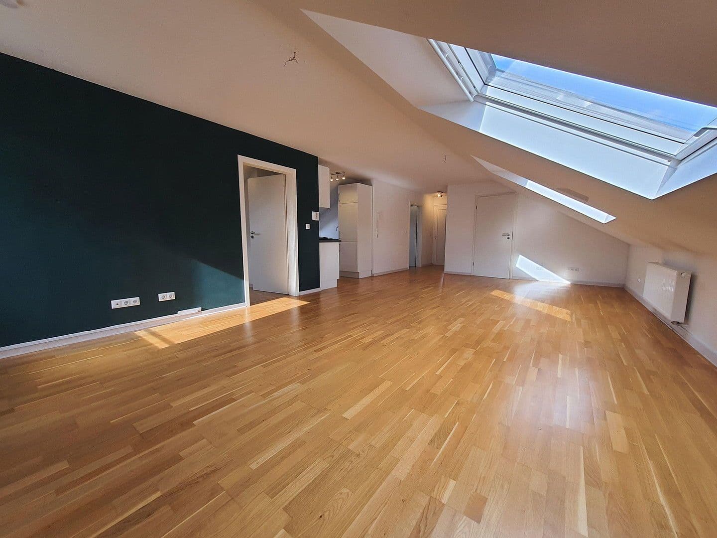 Prodej domu 328 m², pozemek 673 m², Chýžice, Bavorsko Prodej domu 328 m², pozemek 673 m², Chýžice, Bavorsko