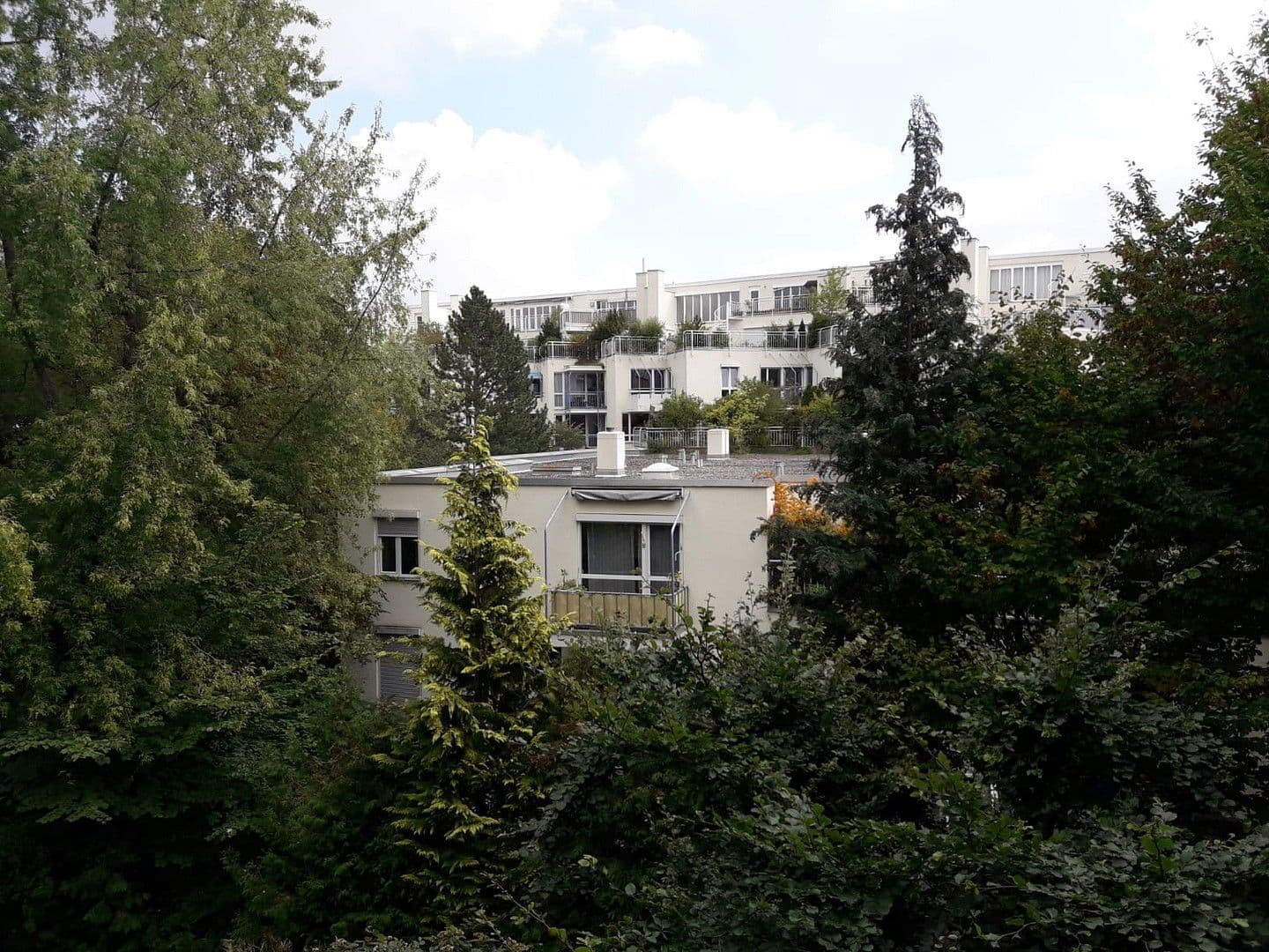 Pronájem bytu 1+1 13 m², Lerchenauer Str. 4, München, Bavorsko Pronájem bytu 1+1 13 m², Lerchenauer Str. 4, München, Bavorsko