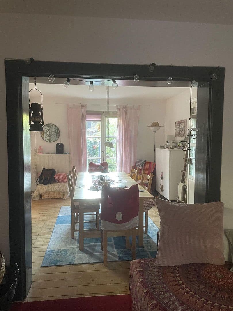 Prodej domu 82 m², pozemek 300 m², Berlin, Berlín Prodej domu 82 m², pozemek 300 m², Berlin, Berlín