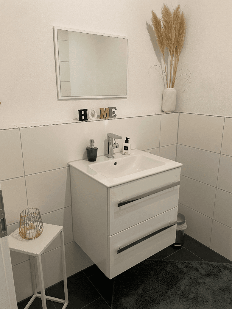 Prodej bytu 4+kk 118 m², Eningen unter Achalm, Bádensko-Württembersko Prodej bytu 4+kk 118 m², Eningen unter Achalm, Bádensko-Württembersko