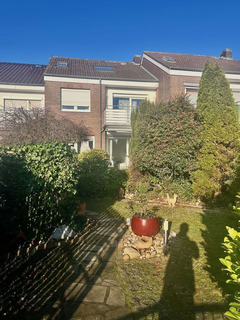 Prodej domu 144 m², pozemek 206 m², Wunstorf, Dolní Sasko Prodej domu 144 m², pozemek 206 m², Wunstorf, Dolní Sasko