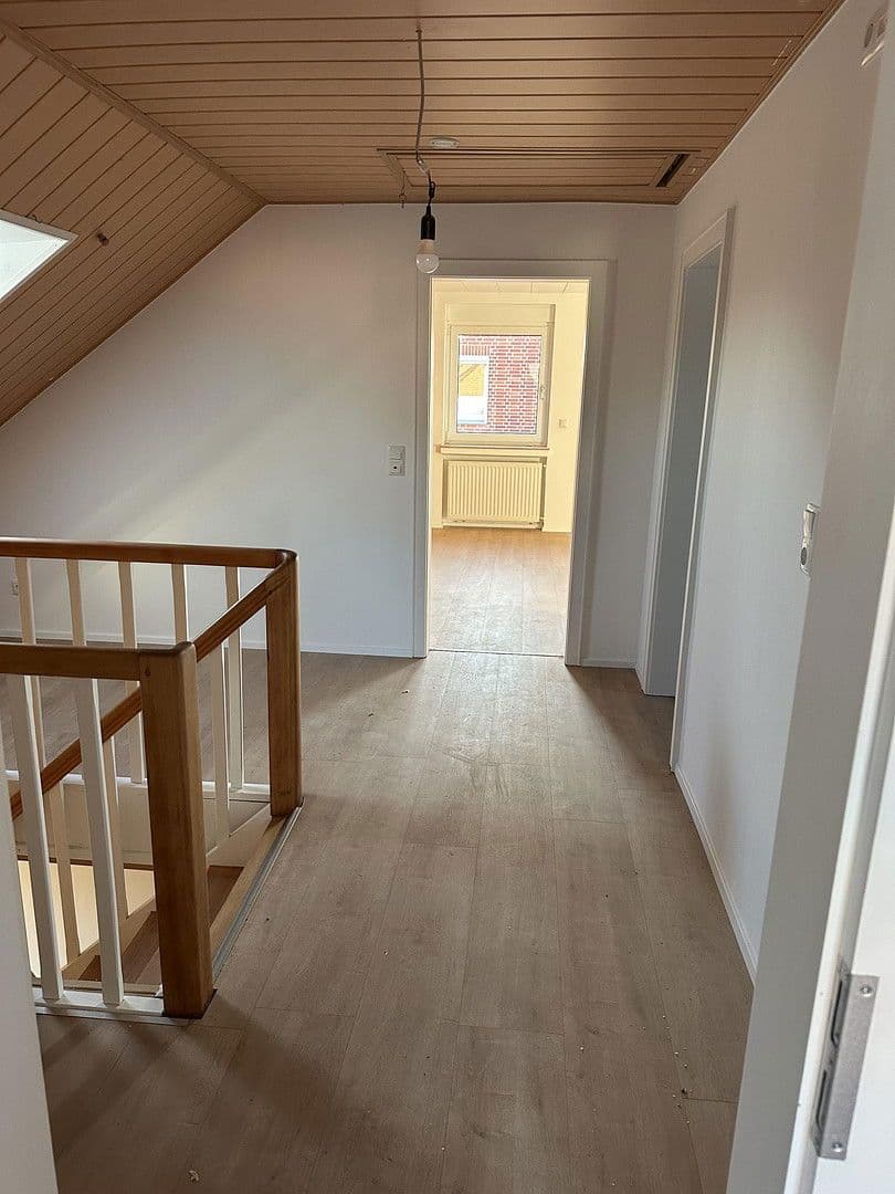 Pronájem domu 180 m², pozemek 800 m², Rodewald, Dolní Sasko Pronájem domu 180 m², pozemek 800 m², Rodewald, Dolní Sasko