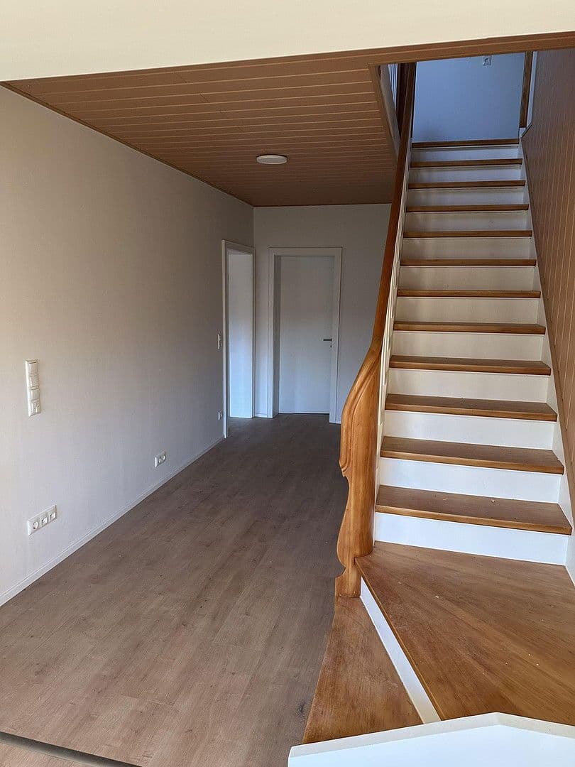 Pronájem domu 180 m², pozemek 800 m², Rodewald, Dolní Sasko Pronájem domu 180 m², pozemek 800 m², Rodewald, Dolní Sasko