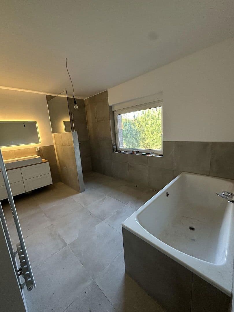 Pronájem domu 180 m², pozemek 800 m², Rodewald, Dolní Sasko Pronájem domu 180 m², pozemek 800 m², Rodewald, Dolní Sasko