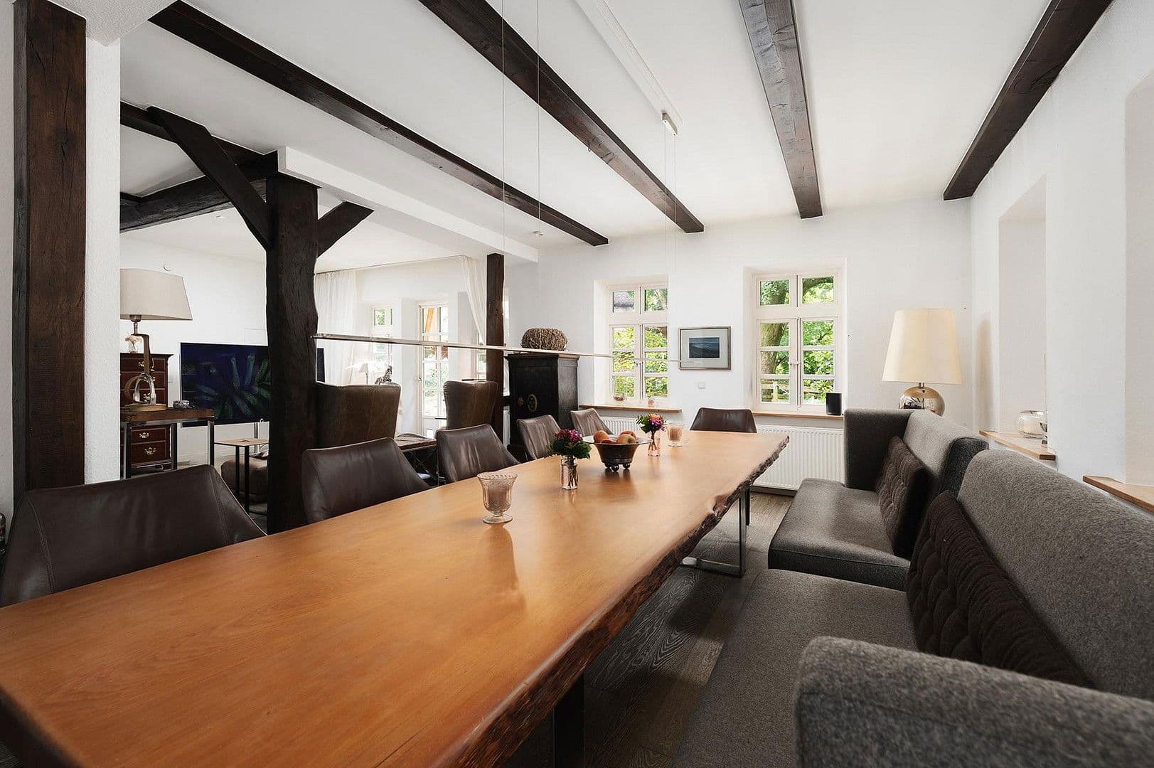 Prodej domu 500 m², pozemek 6.275 m², Lauenbrücker Straße 5, Schneverdingen, Dolní Sasko Prodej domu 500 m², pozemek 6.275 m², Lauenbrücker Straße 5, Schneverdingen, Dolní Sasko