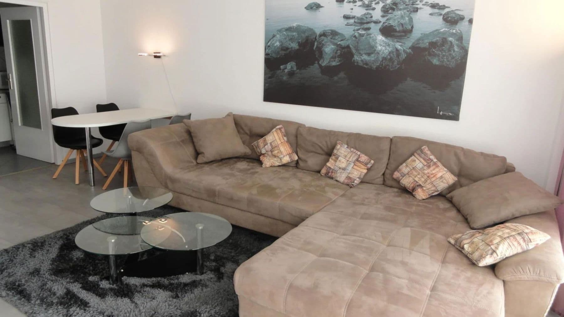 Pronájem bytu 2+1 50 m², Frankfurt am Main, Hessen Pronájem bytu 2+1 50 m², Frankfurt am Main, Hessen