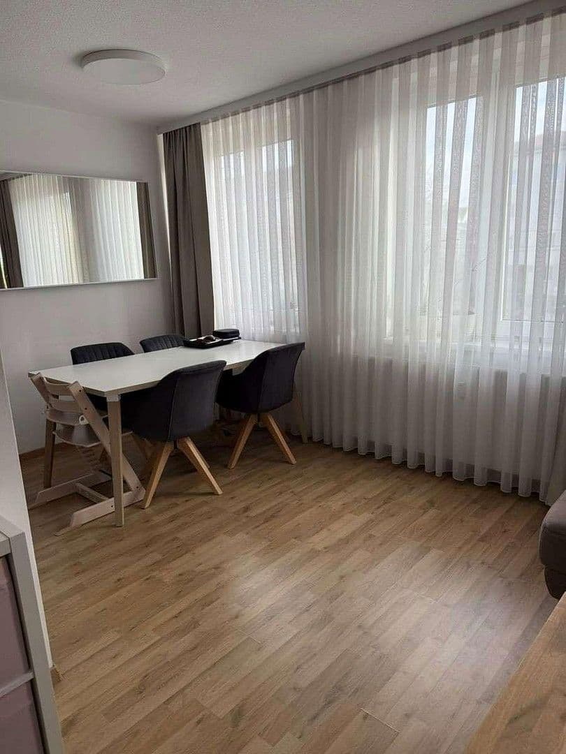 Pronájem bytu 2+1 45 m², Eschenstraße 15, Rheinberg, Severní Porýní-Vestfálsko Pronájem bytu 2+1 45 m², Eschenstraße 15, Rheinberg, Severní Porýní-Vestfálsko