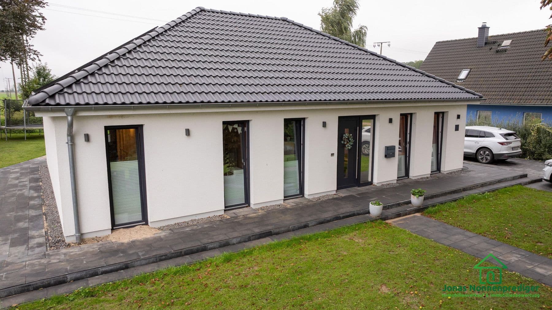 Prodej domu 146 m², pozemek 1.064 m², Seestraße 11, Mühlen Eichsen, Mecklenburg-Vorpommern Prodej domu 146 m², pozemek 1.064 m², Seestraße 11, Mühlen Eichsen, Mecklenburg-Vorpommern