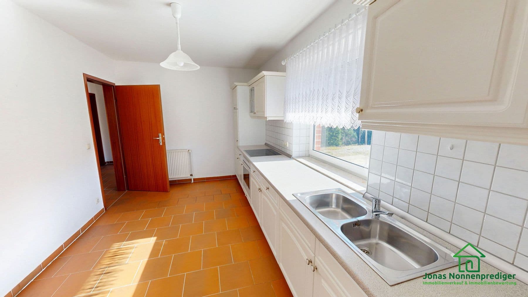 Prodej domu 103 m², pozemek 4.839 m², Neuhöfer Straße 33, Neustadt-Glewe, Mecklenburg-Vorpommern Prodej domu 103 m², pozemek 4.839 m², Neuhöfer Straße 33, Neustadt-Glewe, Mecklenburg-Vorpommern