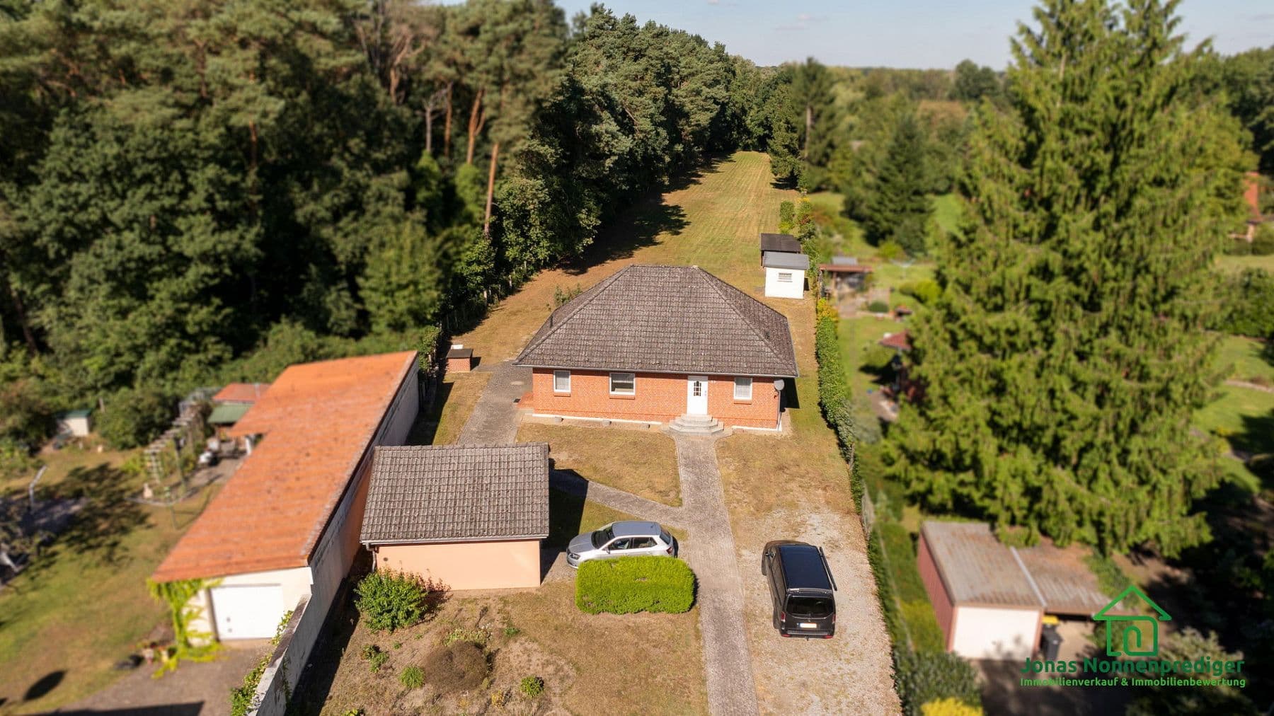 Prodej domu 103 m², pozemek 4.839 m², Neuhöfer Straße 33, Neustadt-Glewe, Mecklenburg-Vorpommern Prodej domu 103 m², pozemek 4.839 m², Neuhöfer Straße 33, Neustadt-Glewe, Mecklenburg-Vorpommern