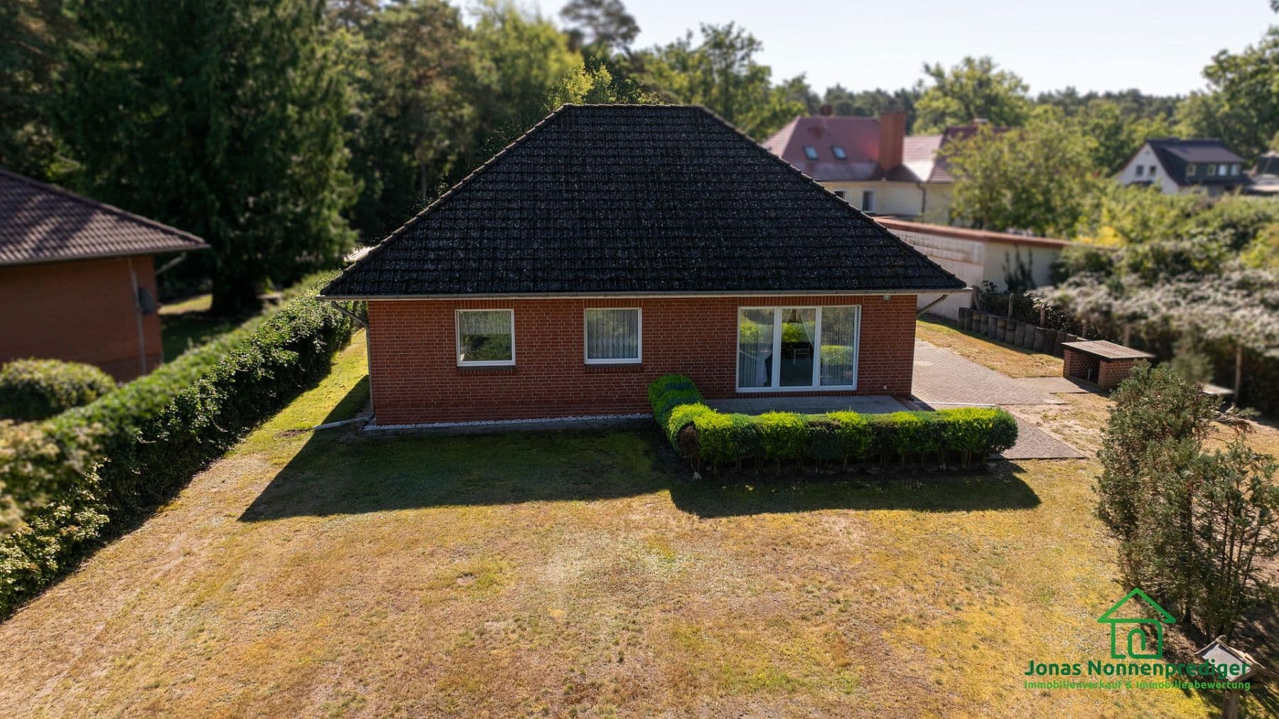 Prodej domu 103 m², pozemek 4.839 m², Neuhöfer Straße 33, Neustadt-Glewe, Mecklenburg-Vorpommern Prodej domu 103 m², pozemek 4.839 m², Neuhöfer Straße 33, Neustadt-Glewe, Mecklenburg-Vorpommern