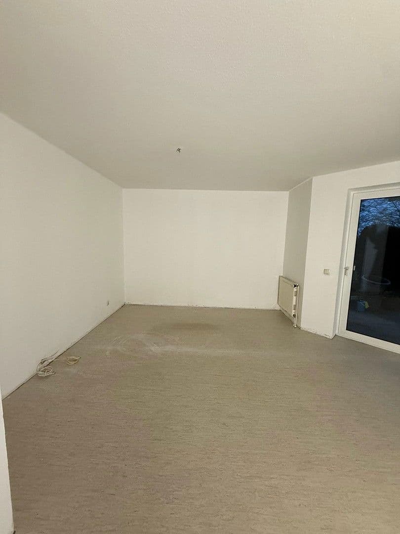 Pronájem bytu 2+1 80 m², Güstrower Str. 84, Schwaan, Mecklenburg-Vorpommern Pronájem bytu 2+1 80 m², Güstrower Str. 84, Schwaan, Mecklenburg-Vorpommern