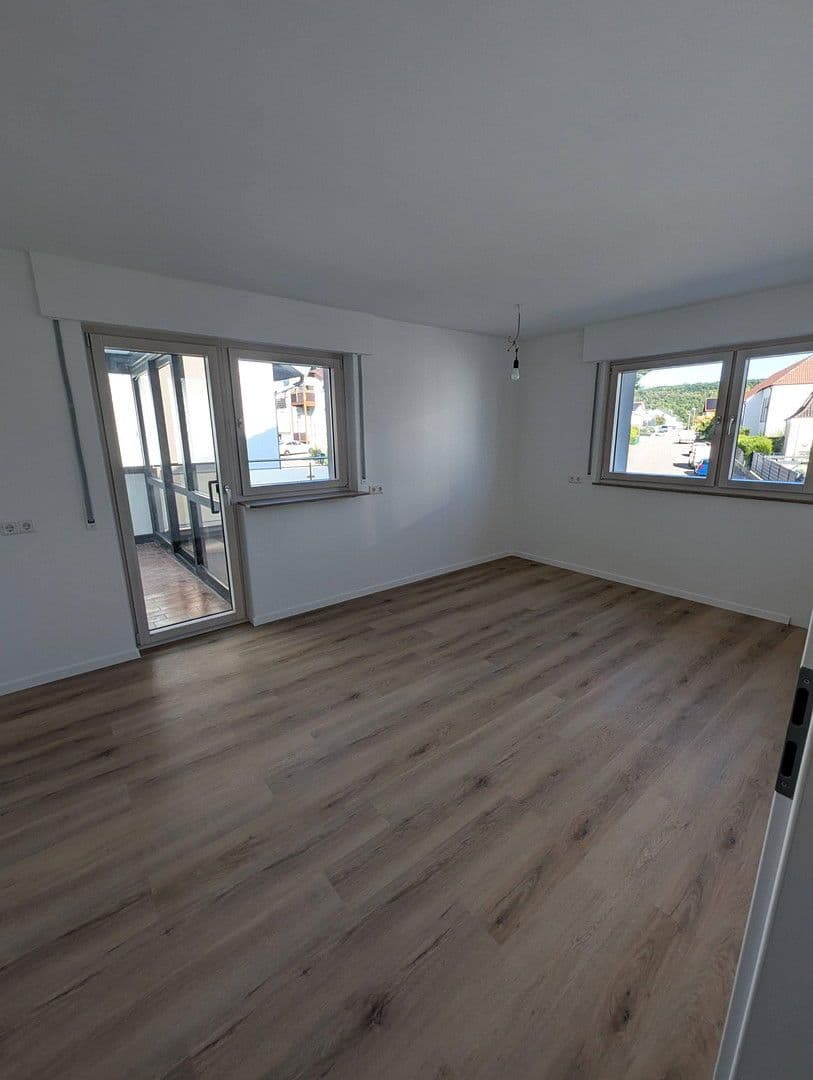 Pronájem bytu 2+1 97 m², Niefern-Öschelbronn, Bádensko-Württembersko Pronájem bytu 2+1 97 m², Niefern-Öschelbronn, Bádensko-Württembersko