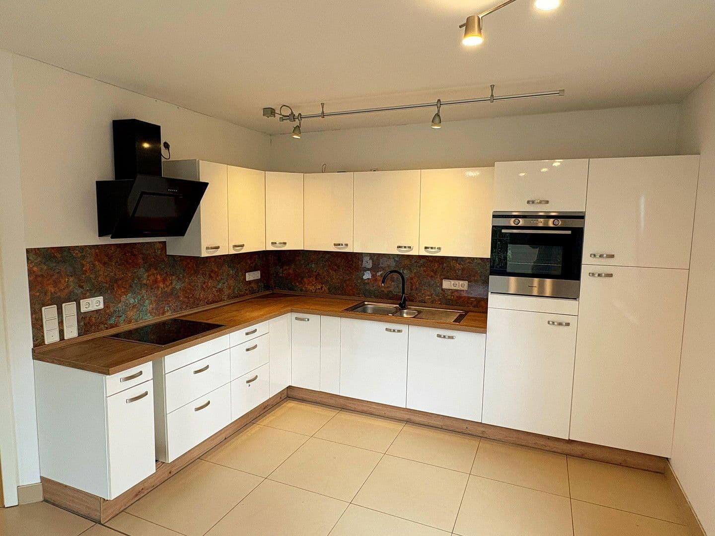 Prodej domu 121 m², pozemek 974 m², Oberbarnim, Braniborsko Prodej domu 121 m², pozemek 974 m², Oberbarnim, Braniborsko