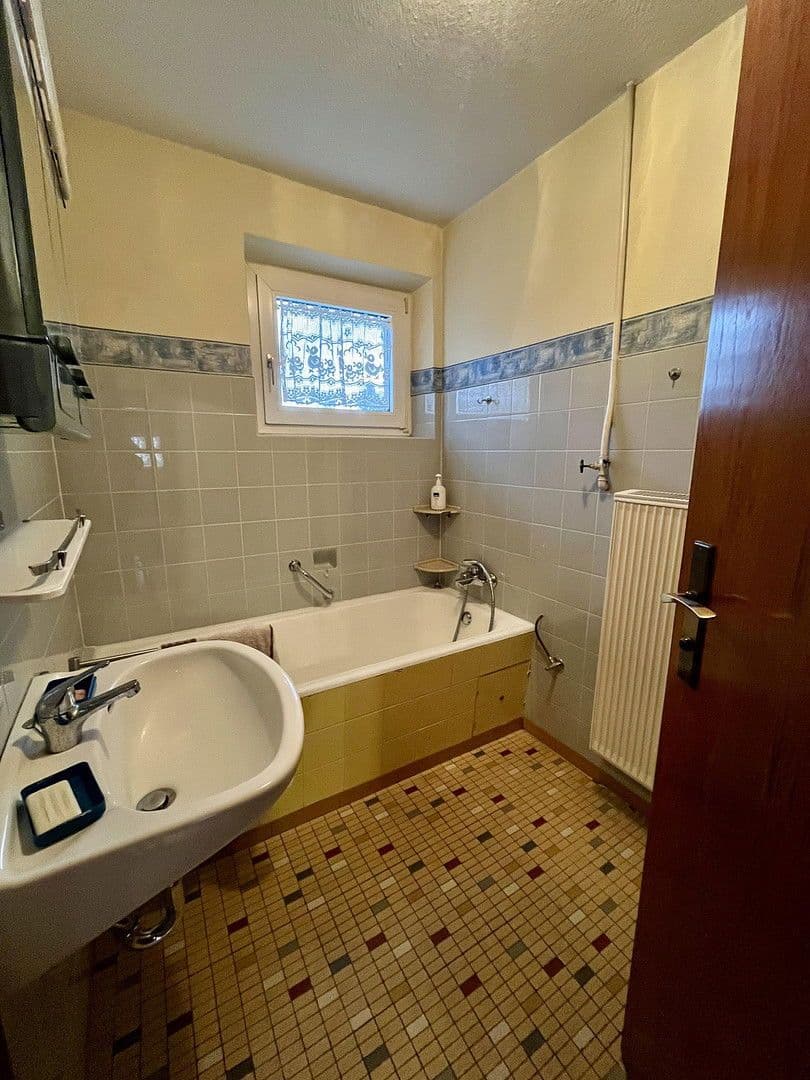 Prodej domu 187 m², pozemek 460 m², Spitalgasse 2, Bechhofen, Bavorsko Prodej domu 187 m², pozemek 460 m², Spitalgasse 2, Bechhofen, Bavorsko