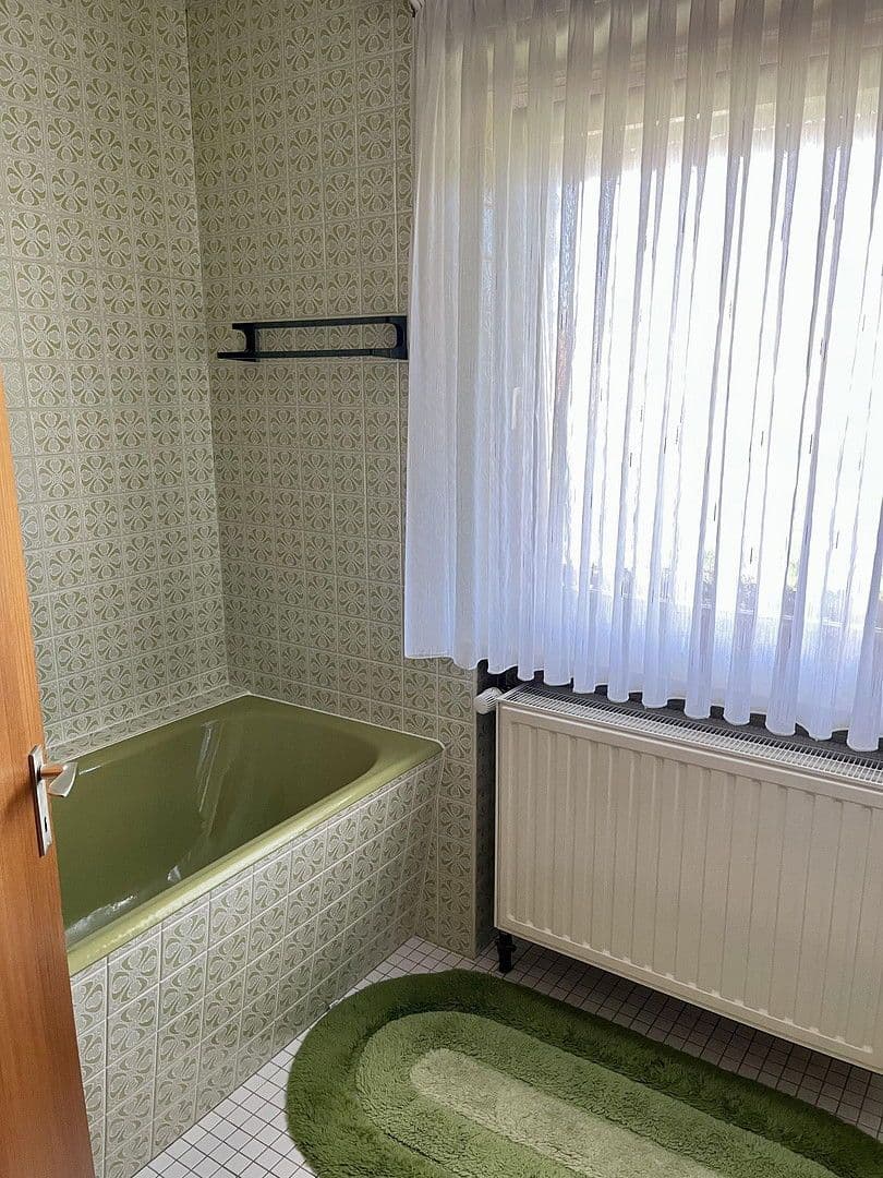 Prodej domu 187 m², pozemek 460 m², Spitalgasse 2, Bechhofen, Bavorsko Prodej domu 187 m², pozemek 460 m², Spitalgasse 2, Bechhofen, Bavorsko