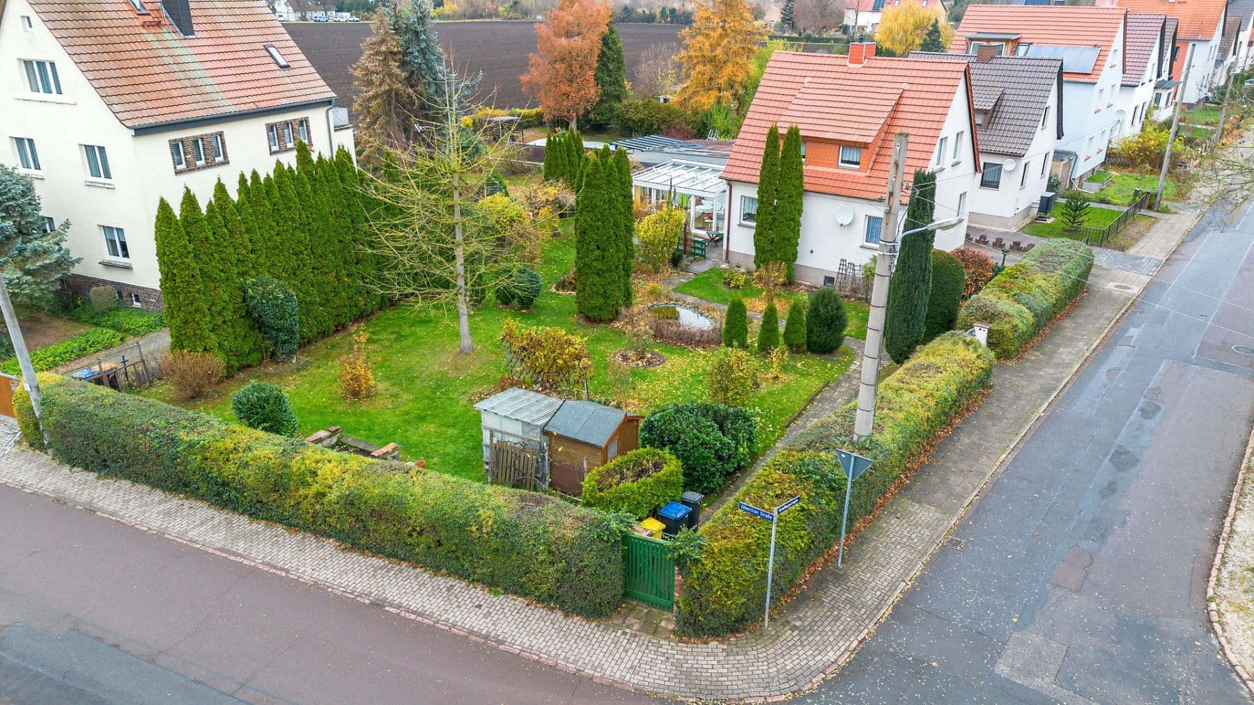 Prodej domu 120 m², pozemek 897 m², Goldbergstraße 39, Halle, Sasko-Anhaltsko Prodej domu 120 m², pozemek 897 m², Goldbergstraße 39, Halle, Sasko-Anhaltsko