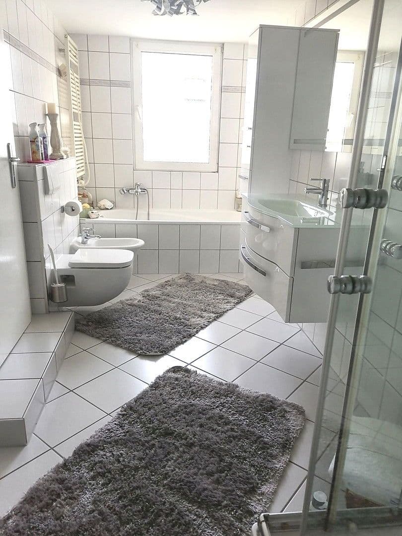 Prodej domu 200 m², pozemek 451 m², Mainz, Porýní-Falc Prodej domu 200 m², pozemek 451 m², Mainz, Porýní-Falc