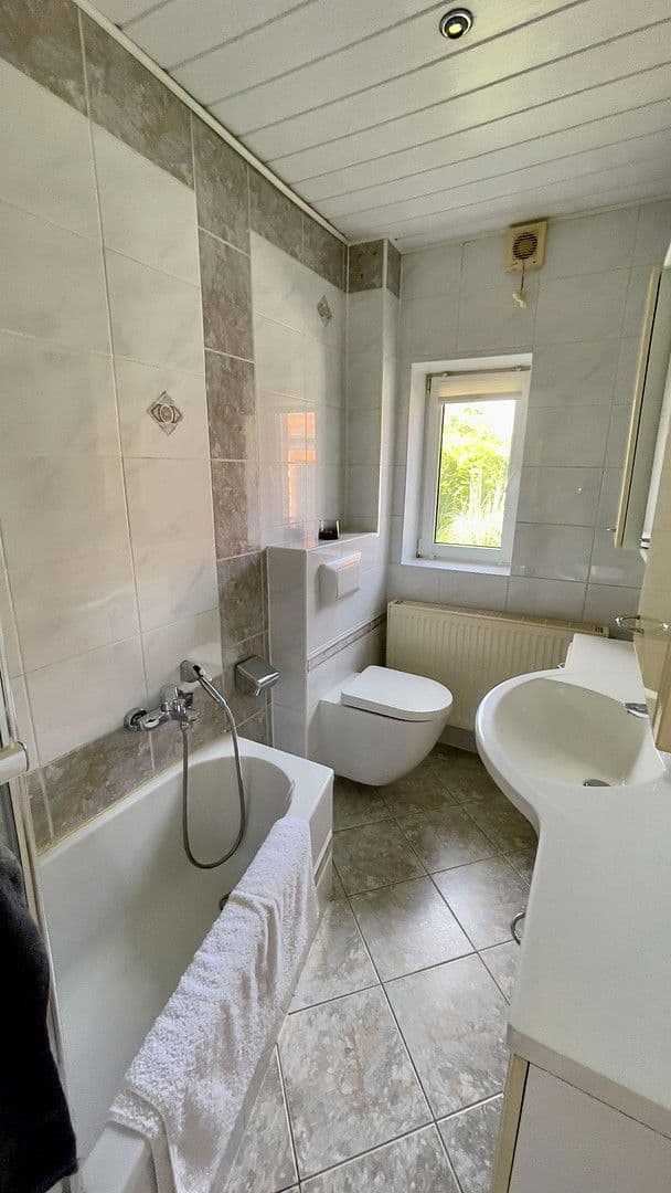 Prodej domu 132 m², pozemek 1.199 m², Schäfereistr 4, Spremberg, Braniborsko Prodej domu 132 m², pozemek 1.199 m², Schäfereistr 4, Spremberg, Braniborsko