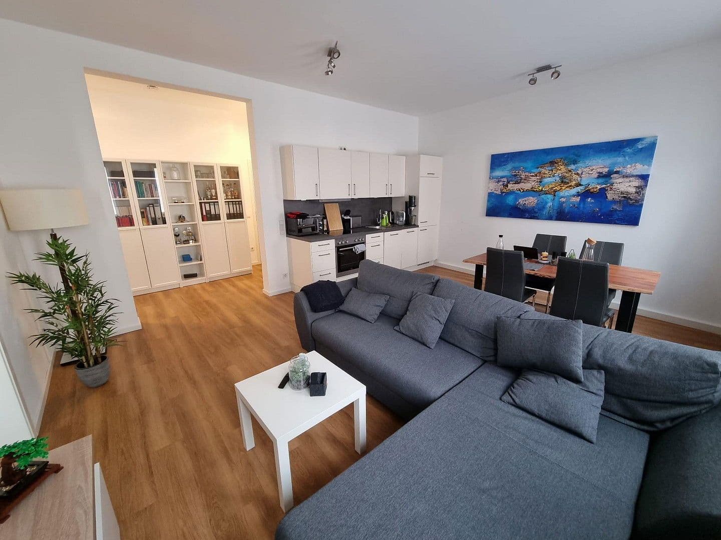 Pronájem bytu 2+1 60 m², Moststr. 1, Fürth, Bavorsko Pronájem bytu 2+1 60 m², Moststr. 1, Fürth, Bavorsko