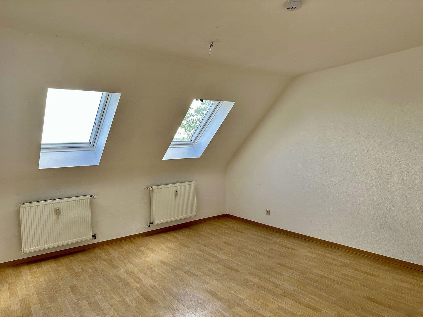 Pronájem bytu 3+kk 98 m², Saarbrücken, Země Sársko Pronájem bytu 3+kk 98 m², Saarbrücken, Země Sársko