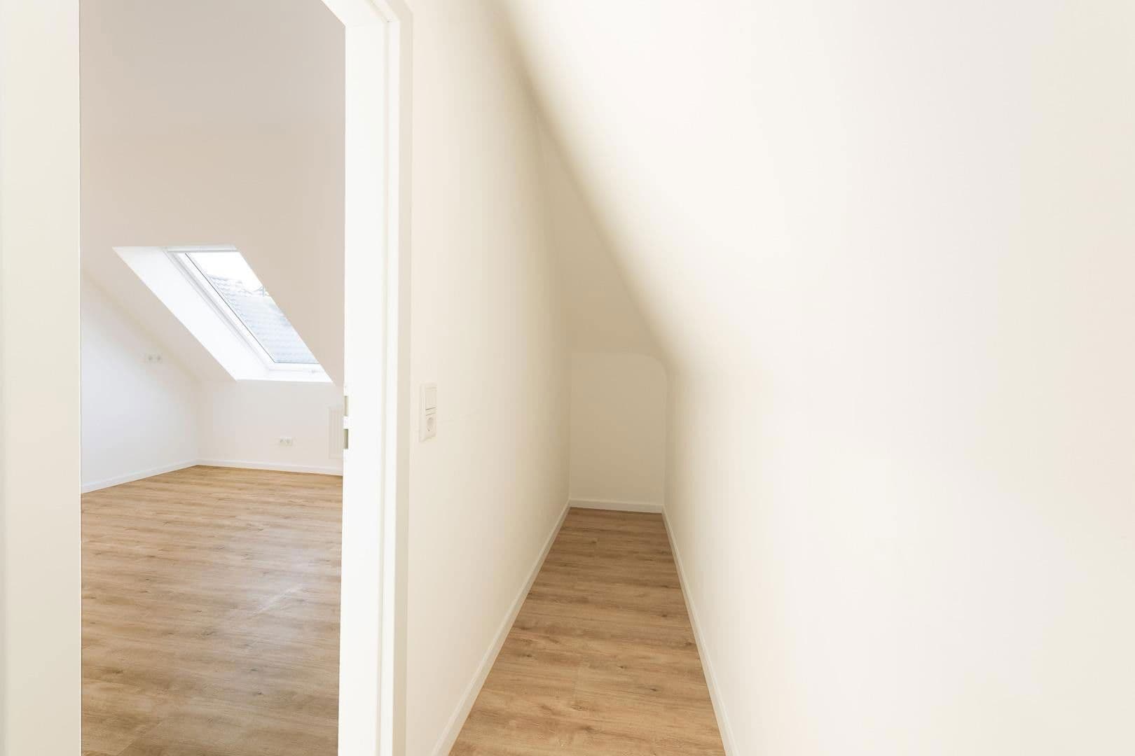 Pronájem bytu 2+kk 62 m², Heiligenhaus, Severní Porýní-Vestfálsko Pronájem bytu 2+kk 62 m², Heiligenhaus, Severní Porýní-Vestfálsko