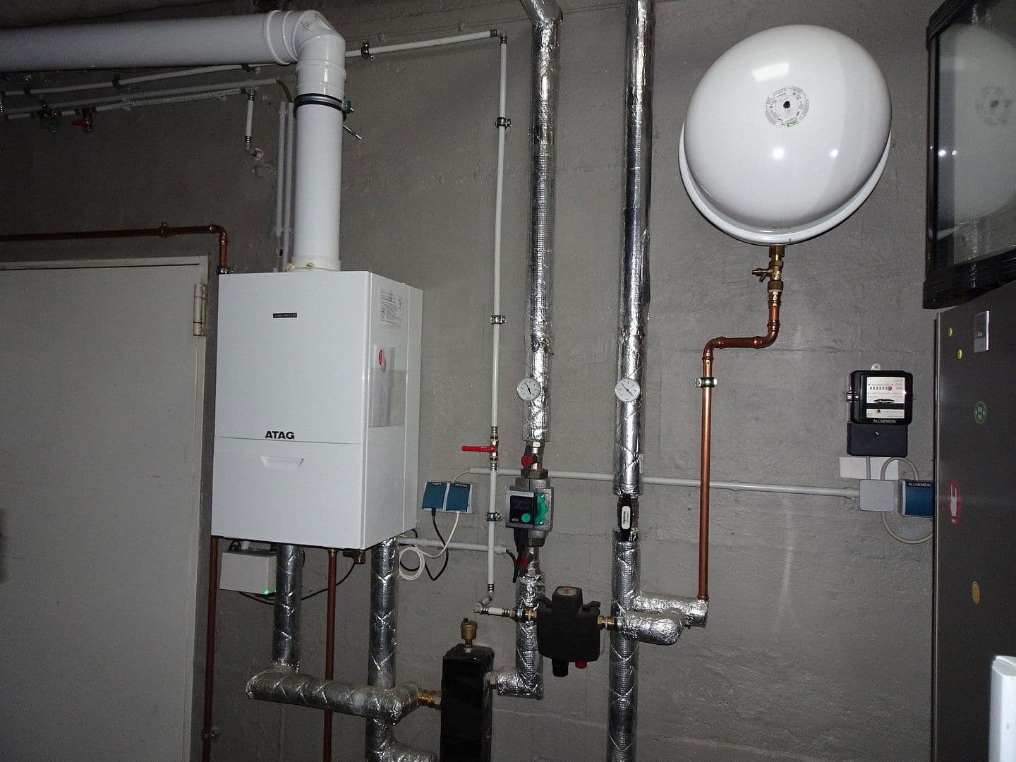 Prodej domu 388 m², pozemek 463 m², Overath, Severní Porýní-Vestfálsko Prodej domu 388 m², pozemek 463 m², Overath, Severní Porýní-Vestfálsko