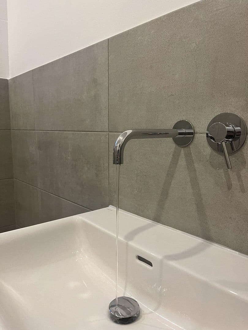 Pronájem bytu 4+1 91 m², Mönckebergallee, Hannover, Dolní Sasko Pronájem bytu 4+1 91 m², Mönckebergallee, Hannover, Dolní Sasko