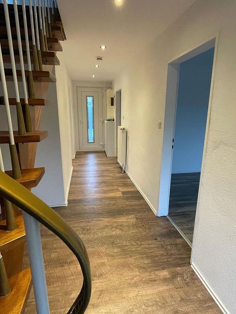 Prodej domu 129 m², pozemek 1.670 m², Schoonorther Landesstraße 40, Osteel, Dolní Sasko Prodej domu 129 m², pozemek 1.670 m², Schoonorther Landesstraße 40, Osteel, Dolní Sasko