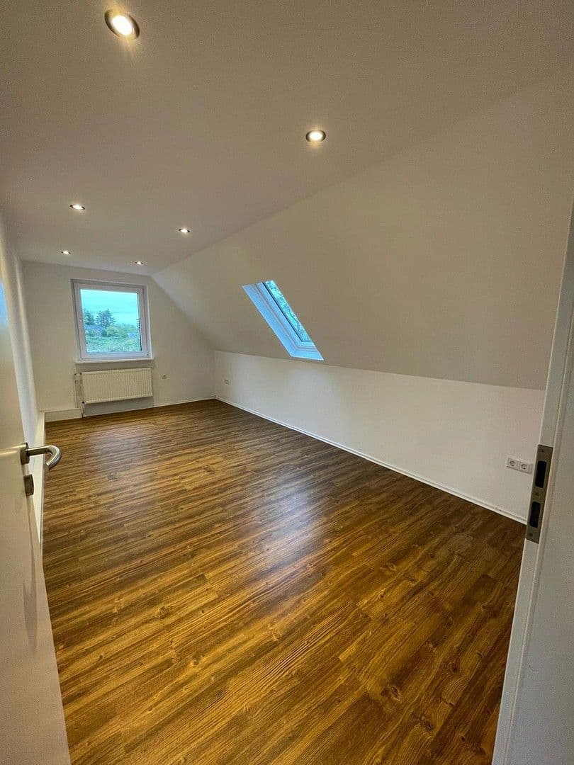 Prodej domu 129 m², pozemek 1.670 m², Schoonorther Landesstraße 40, Osteel, Dolní Sasko Prodej domu 129 m², pozemek 1.670 m², Schoonorther Landesstraße 40, Osteel, Dolní Sasko