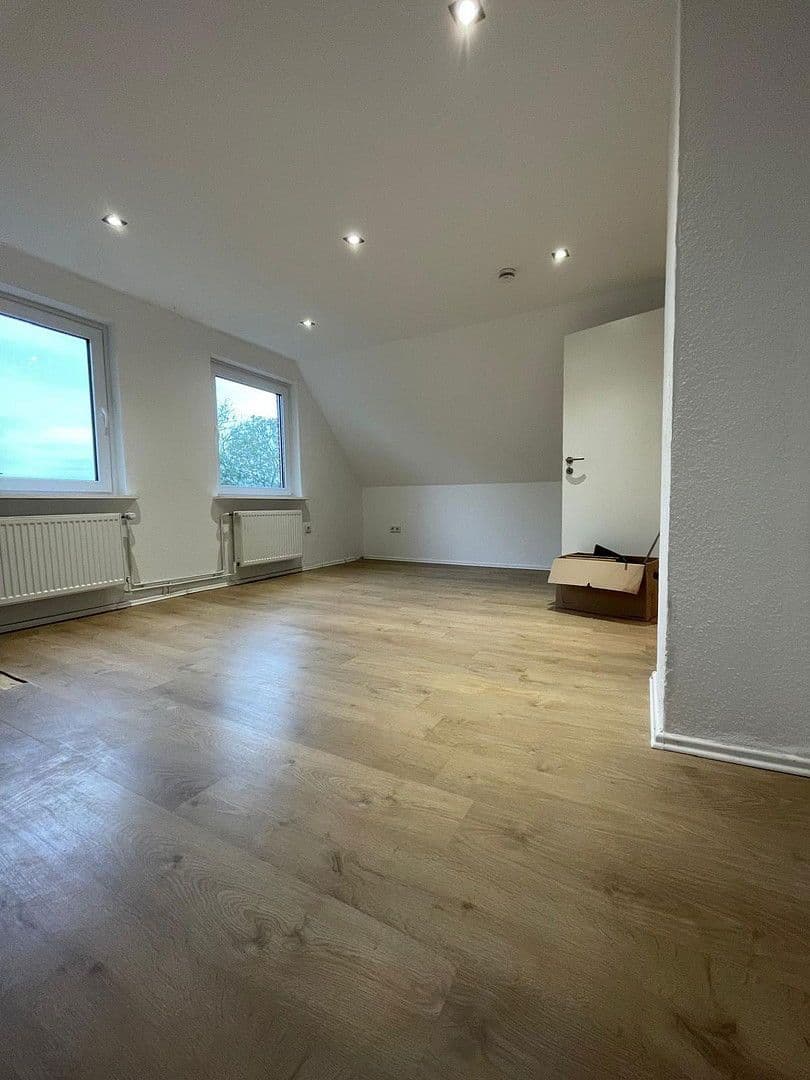 Prodej domu 129 m², pozemek 1.670 m², Schoonorther Landesstraße 40, Osteel, Dolní Sasko Prodej domu 129 m², pozemek 1.670 m², Schoonorther Landesstraße 40, Osteel, Dolní Sasko
