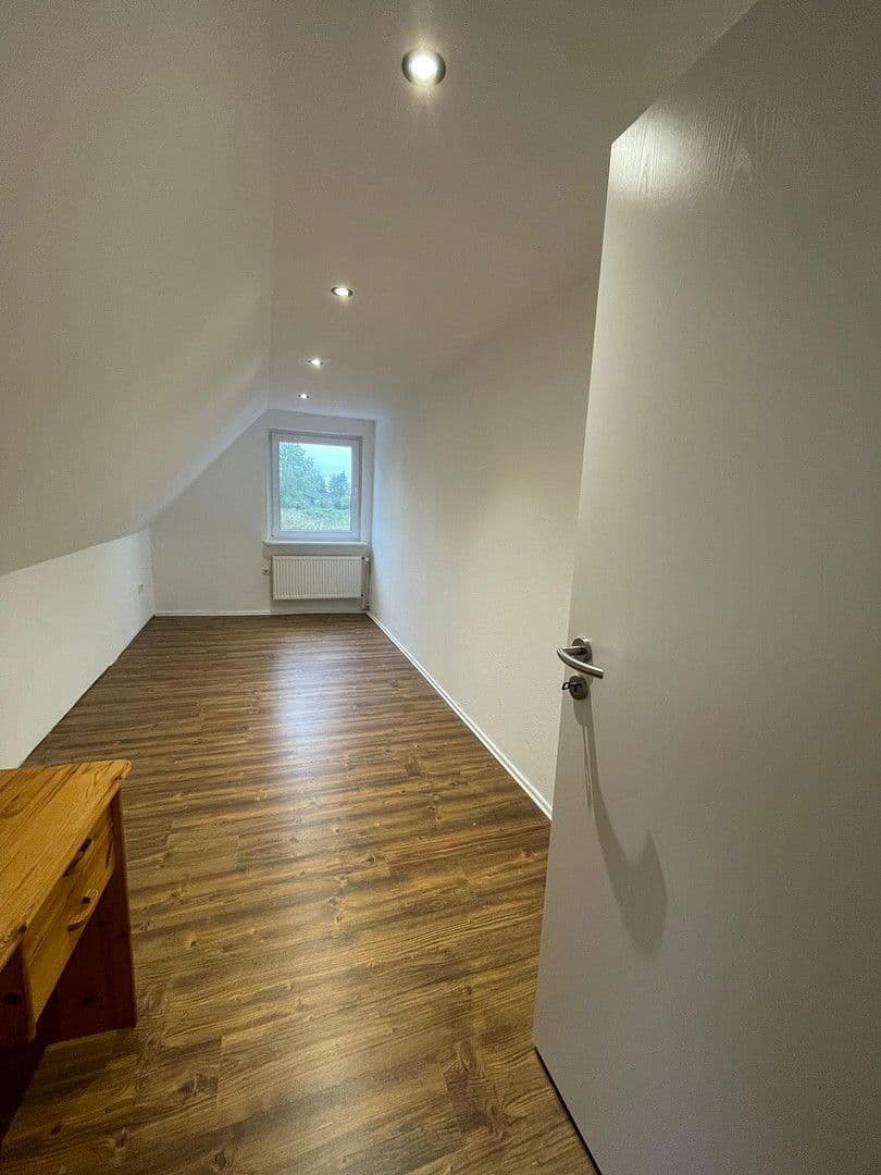 Prodej domu 129 m², pozemek 1.670 m², Schoonorther Landesstraße 40, Osteel, Dolní Sasko Prodej domu 129 m², pozemek 1.670 m², Schoonorther Landesstraße 40, Osteel, Dolní Sasko