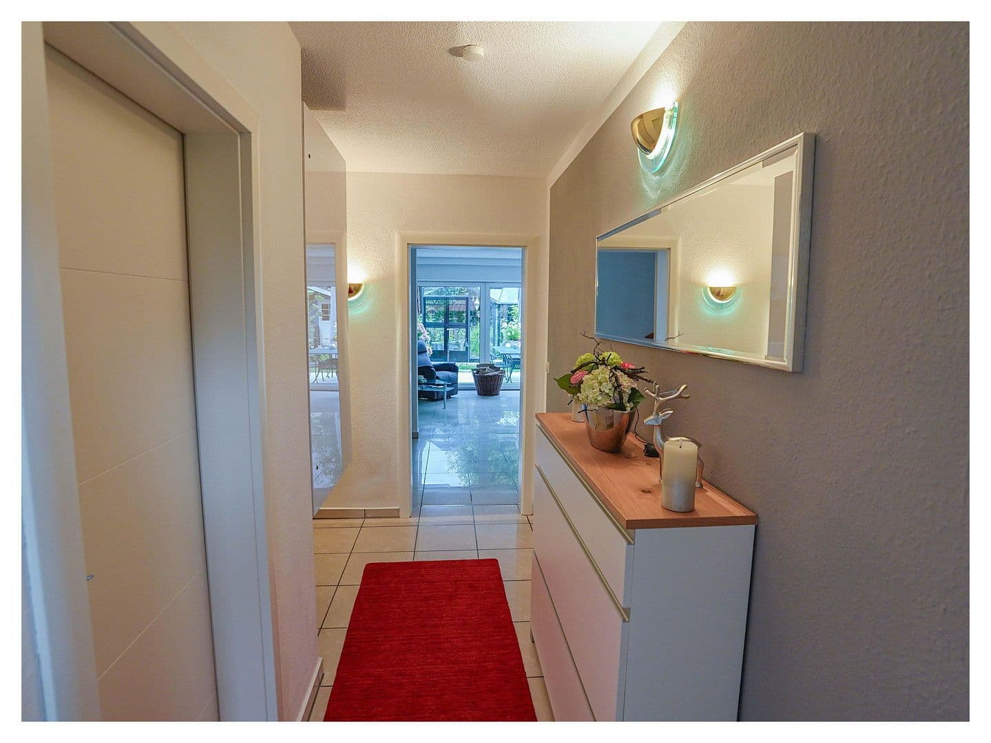 Prodej domu 110 m², pozemek 300 m², Melle, Dolní Sasko Prodej domu 110 m², pozemek 300 m², Melle, Dolní Sasko