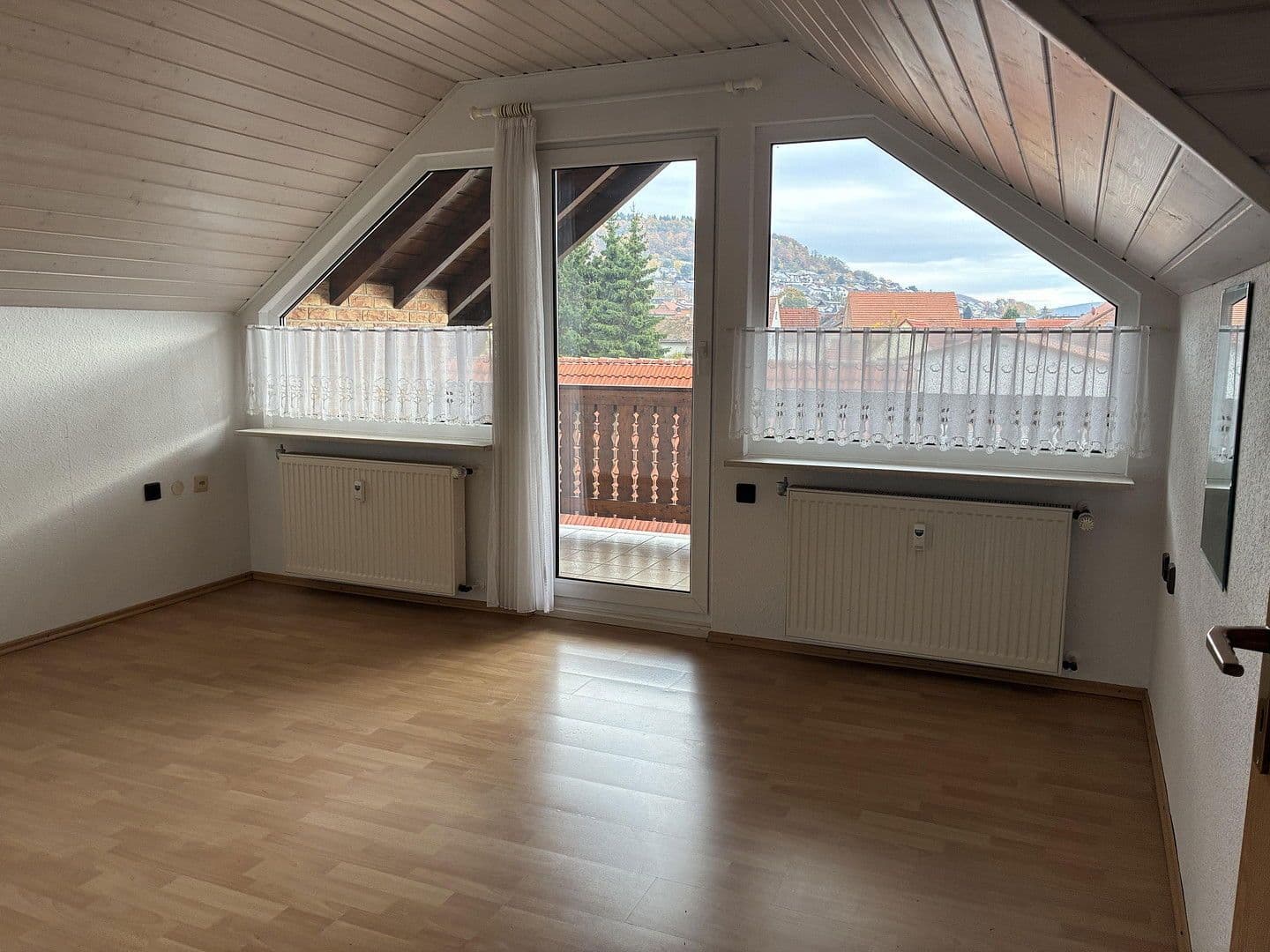 Pronájem bytu 3+1 65 m², Gründau, Hessen Pronájem bytu 3+1 65 m², Gründau, Hessen