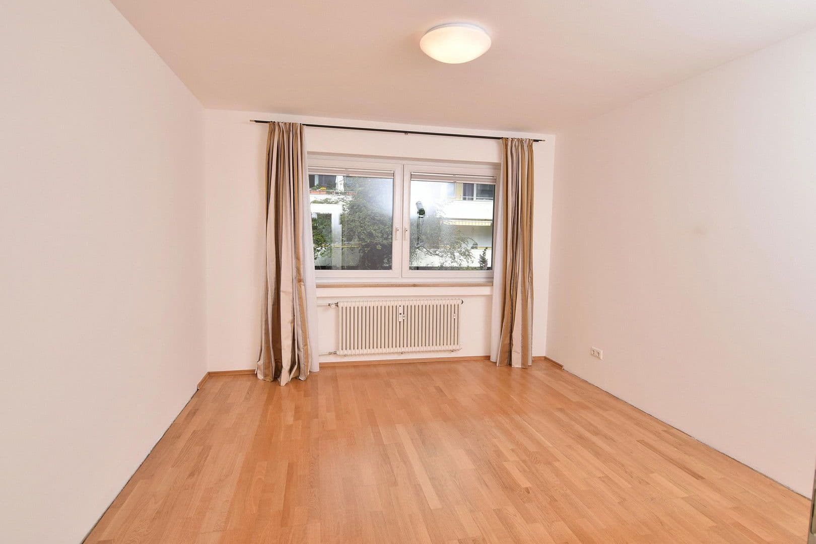 Prodej bytu 3+1 76 m², Heiglhofstraße 43, München, Bavorsko Prodej bytu 3+1 76 m², Heiglhofstraße 43, München, Bavorsko