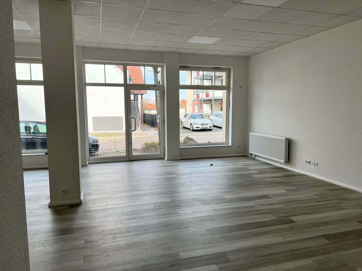 Pronájem kanceláře 67 m², Poststraße 6, Berga-Wünschendorf, Durynsko Pronájem kanceláře 67 m², Poststraße 6, Berga-Wünschendorf, Durynsko