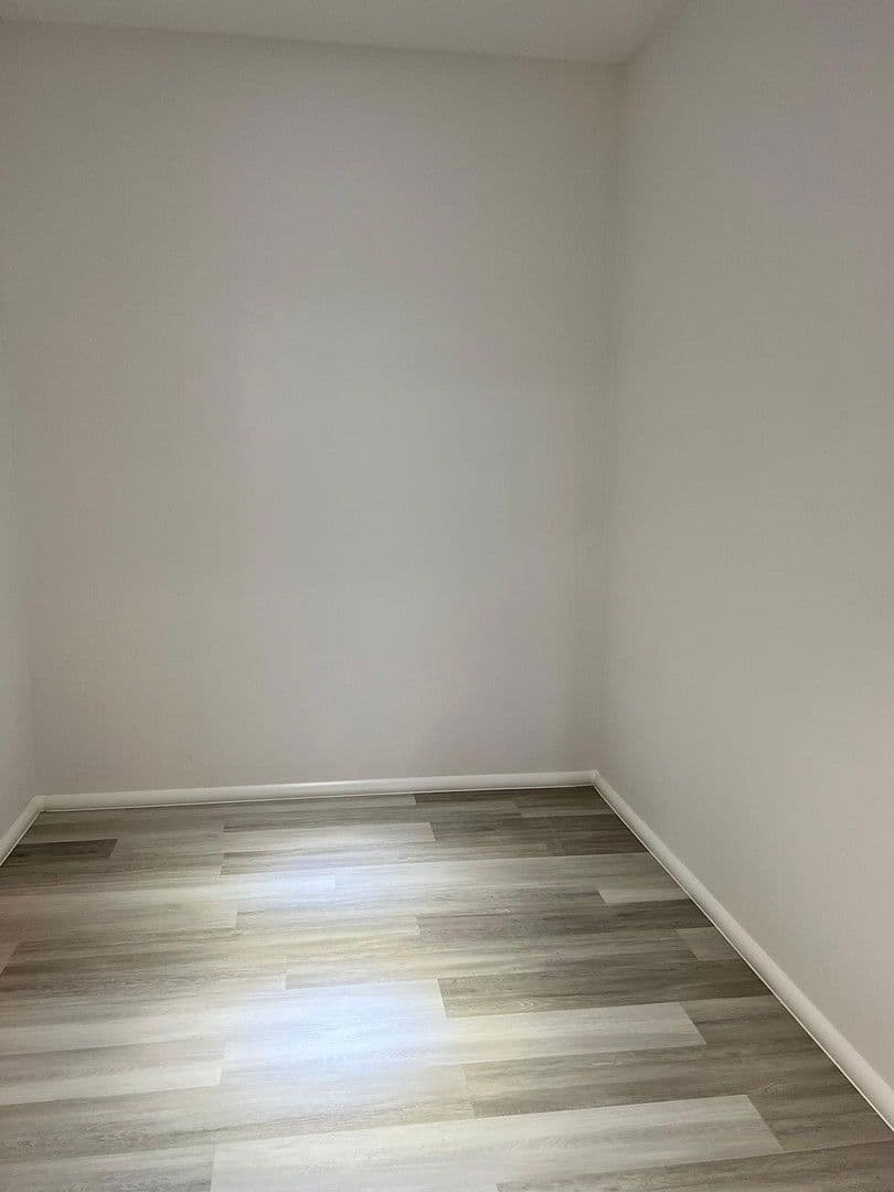 Pronájem kanceláře 67 m², Poststraße 6, Berga-Wünschendorf, Durynsko Pronájem kanceláře 67 m², Poststraße 6, Berga-Wünschendorf, Durynsko