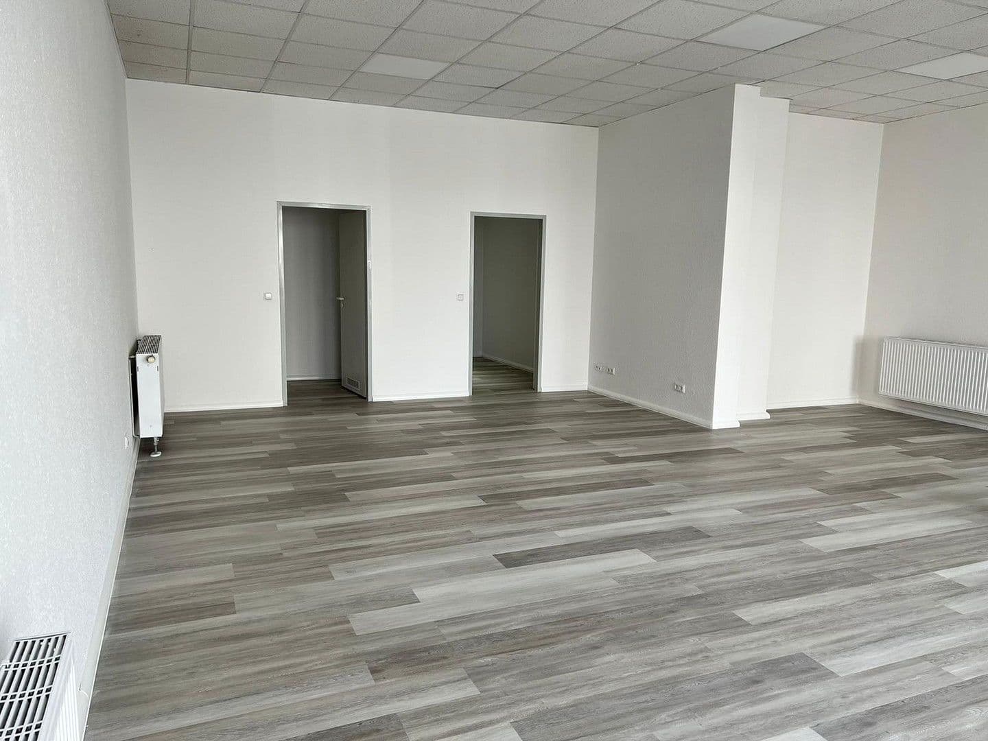 Pronájem kanceláře 67 m², Poststraße 6, Berga-Wünschendorf, Durynsko Pronájem kanceláře 67 m², Poststraße 6, Berga-Wünschendorf, Durynsko