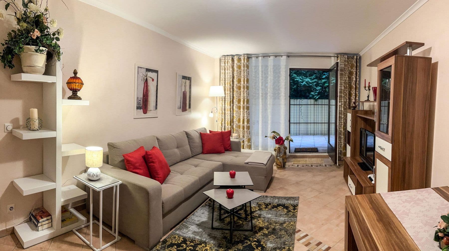 Pronájem bytu 3+1 114 m², Hamburg, Hamburg Pronájem bytu 3+1 114 m², Hamburg, Hamburg