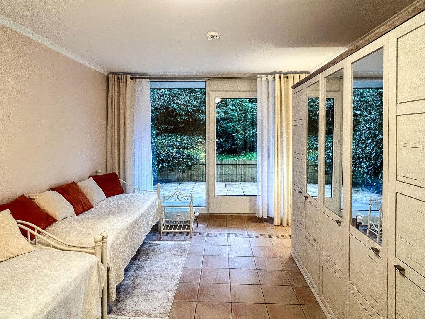 Pronájem bytu 3+1 114 m², Hamburg, Hamburg Pronájem bytu 3+1 114 m², Hamburg, Hamburg