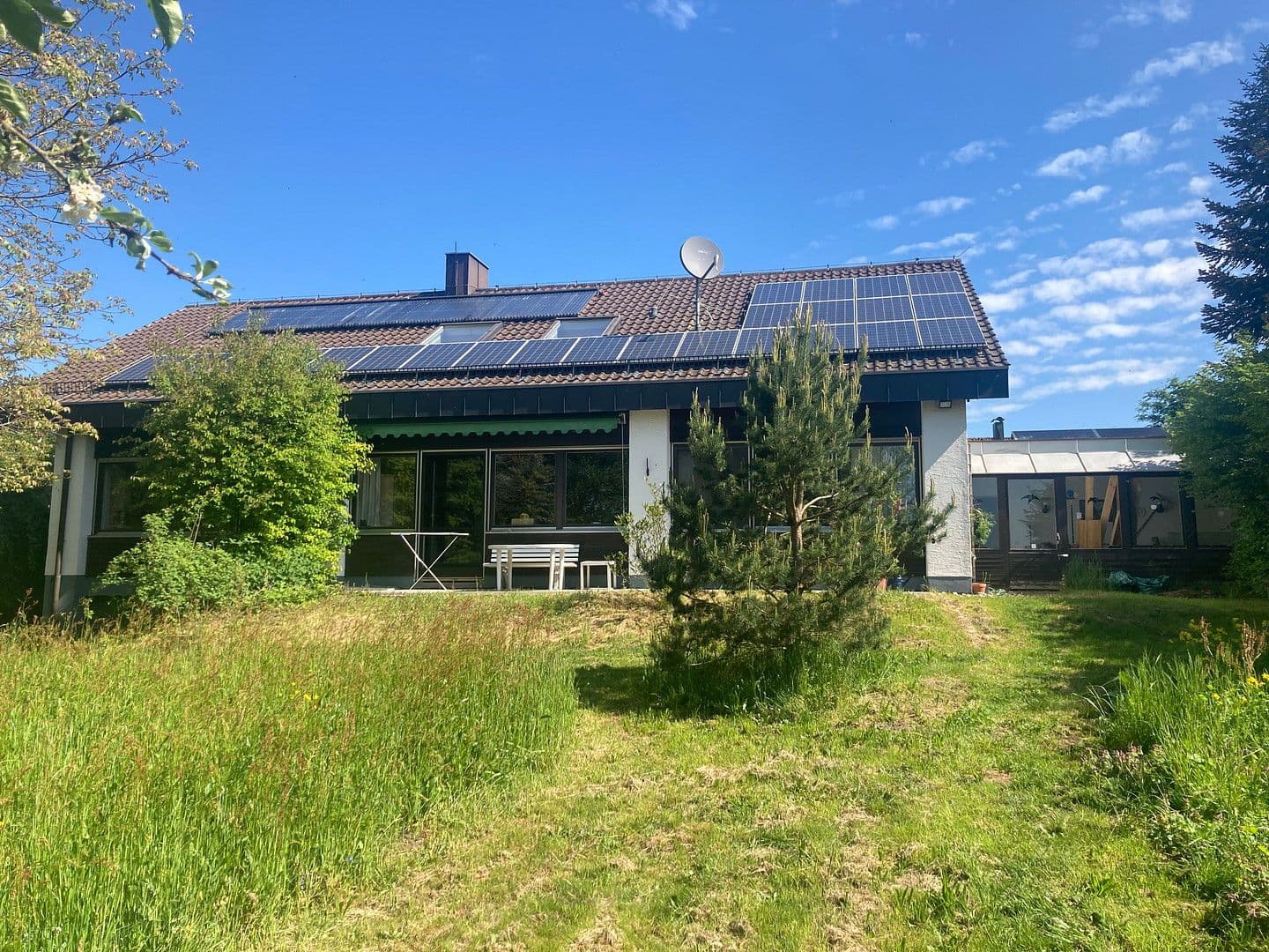 Prodej domu 213 m², pozemek 1.193 m², Jägersteig 11, Schrobenhausen, Bavorsko Prodej domu 213 m², pozemek 1.193 m², Jägersteig 11, Schrobenhausen, Bavorsko