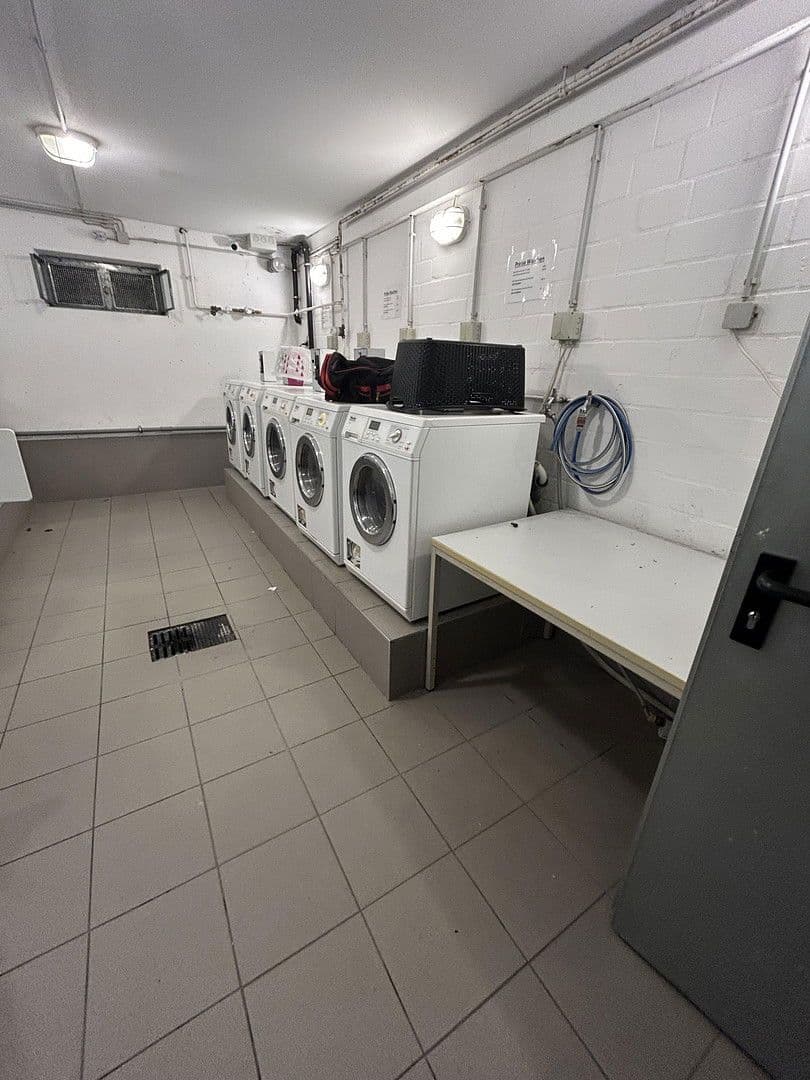 Pronájem bytu 1+1 21 m², Salzufler Str. 68, Bielefeld, Severní Porýní-Vestfálsko Pronájem bytu 1+1 21 m², Salzufler Str. 68, Bielefeld, Severní Porýní-Vestfálsko