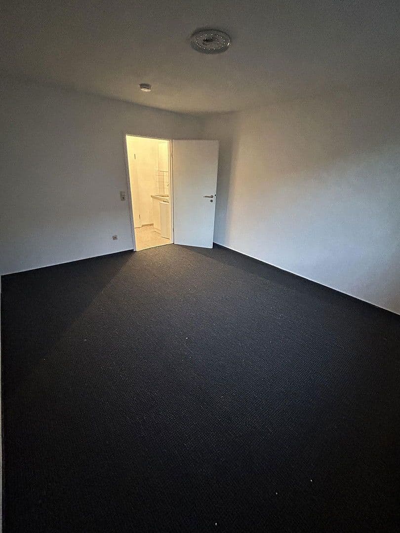 Pronájem bytu 1+1 21 m², Salzufler Str. 68, Bielefeld, Severní Porýní-Vestfálsko Pronájem bytu 1+1 21 m², Salzufler Str. 68, Bielefeld, Severní Porýní-Vestfálsko