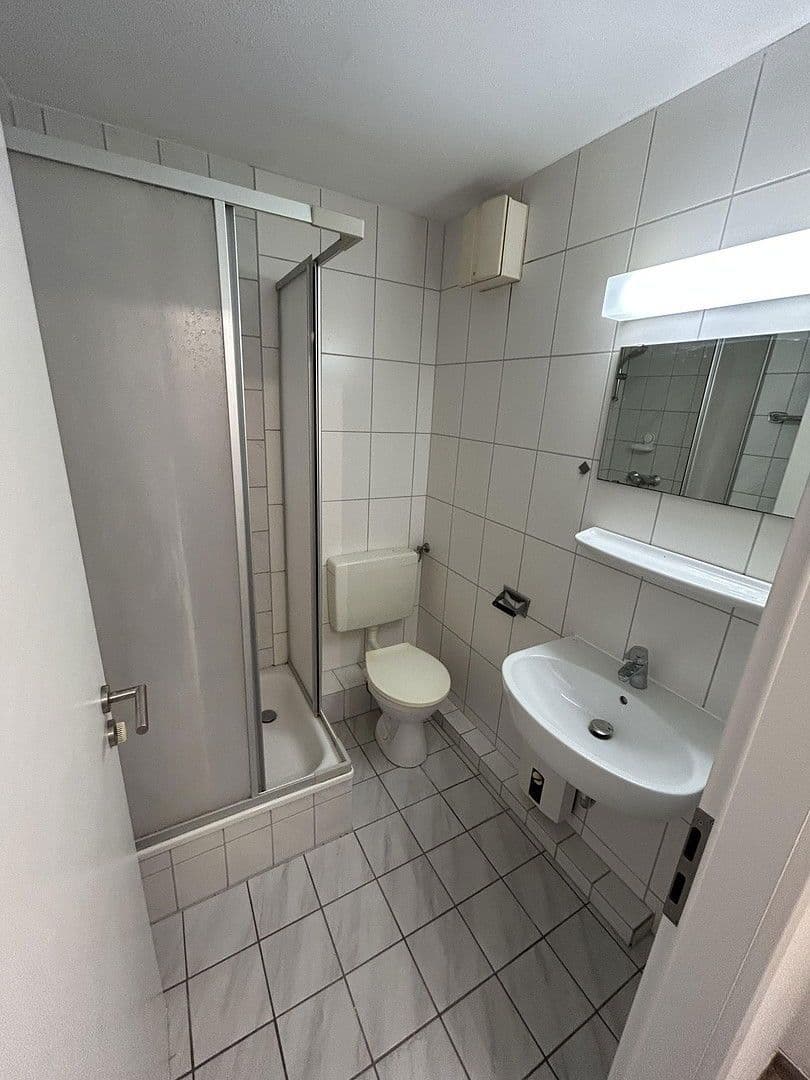 Pronájem bytu 1+1 21 m², Salzufler Str. 68, Bielefeld, Severní Porýní-Vestfálsko Pronájem bytu 1+1 21 m², Salzufler Str. 68, Bielefeld, Severní Porýní-Vestfálsko