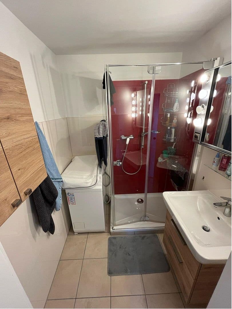 Pronájem bytu 3+1 66 m², Röthenbach an der Pegnitz, Bavorsko Pronájem bytu 3+1 66 m², Röthenbach an der Pegnitz, Bavorsko