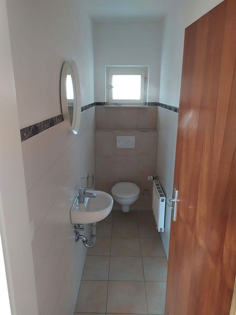 Prodej domu 239 m², pozemek 712 m², Friedrichshafen, Bádensko-Württembersko Prodej domu 239 m², pozemek 712 m², Friedrichshafen, Bádensko-Württembersko