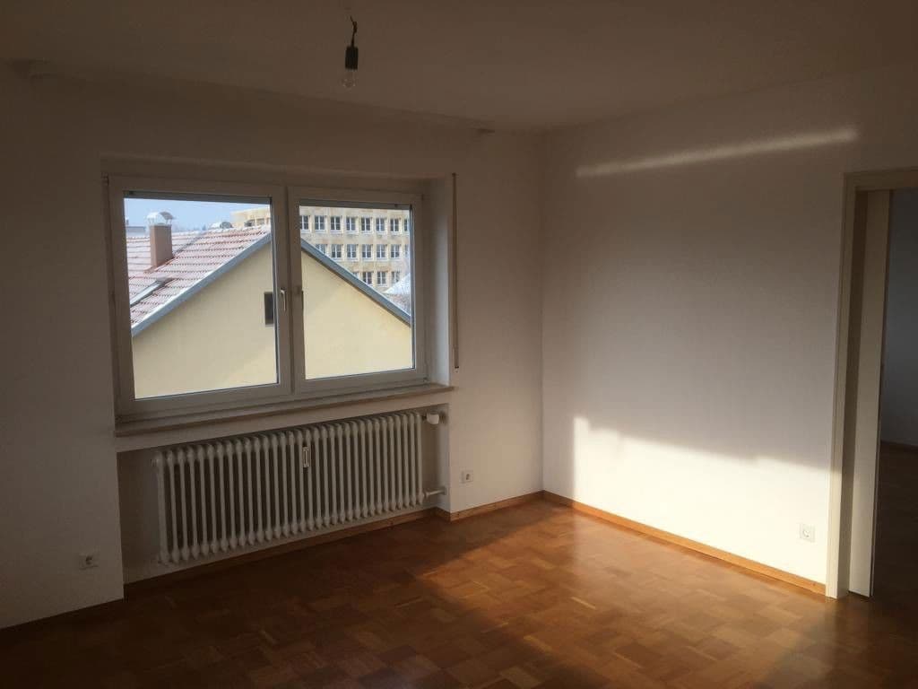 Pronájem bytu 4+1 102 m², Stettinweg, Biberach an der Riß, Bádensko-Württembersko Pronájem bytu 4+1 102 m², Stettinweg, Biberach an der Riß, Bádensko-Württembersko